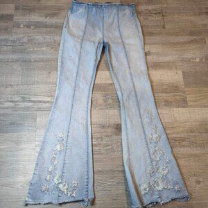 Chelsea & Violet * Denim Embroidery Flare Leg Jeans * Size: Girls Large